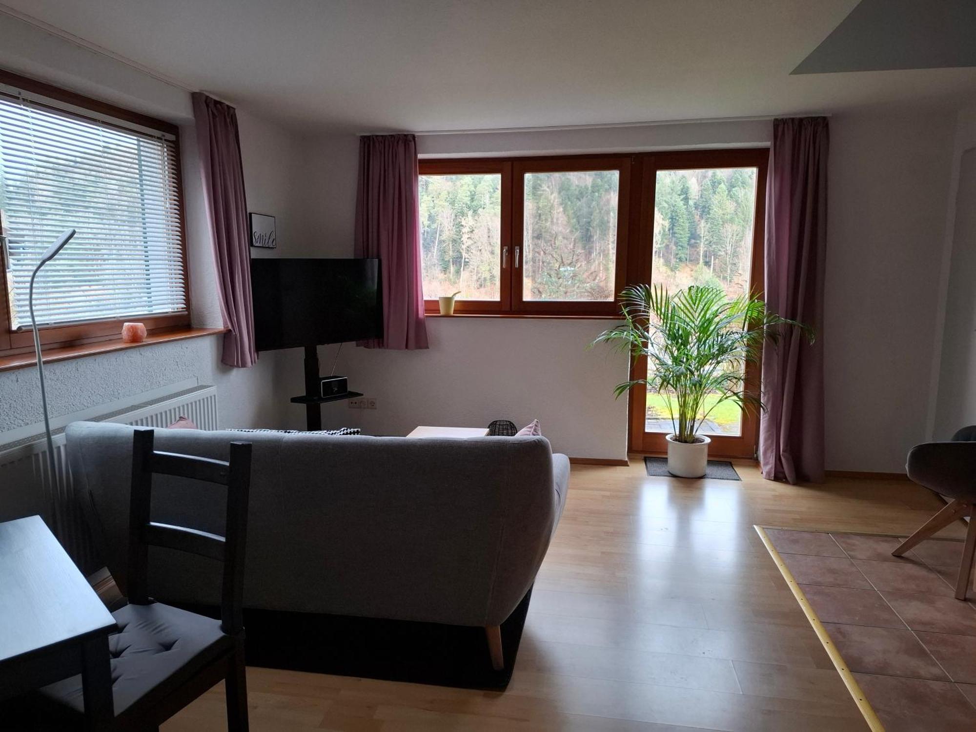 Ferienwohnung Am Wald Бад Хереналб Екстериор снимка