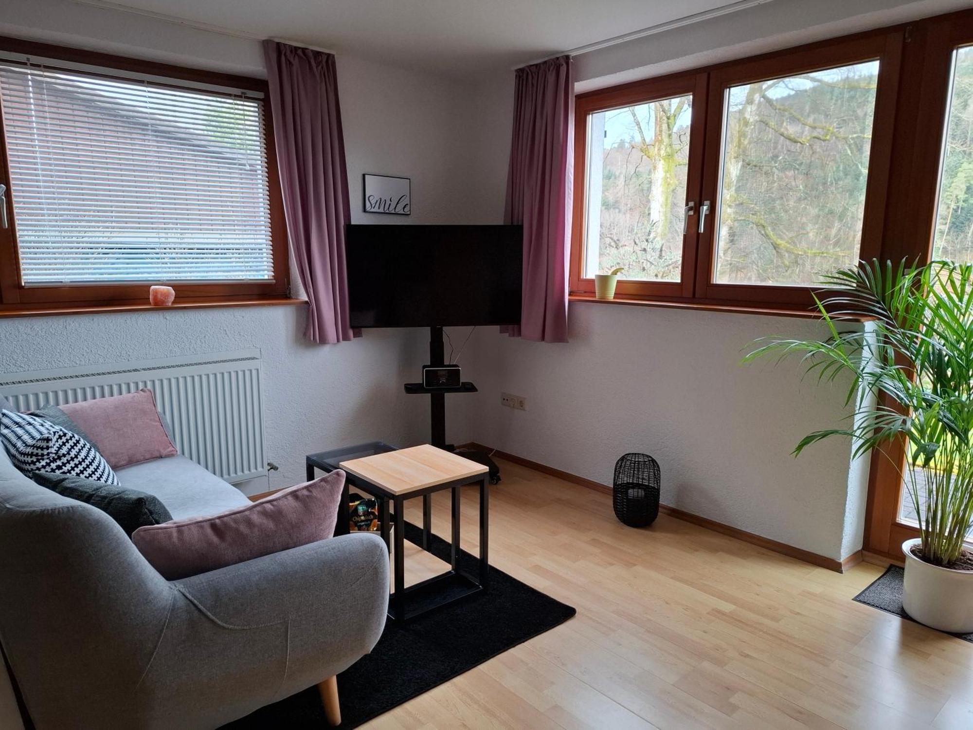 Ferienwohnung Am Wald Бад Хереналб Екстериор снимка
